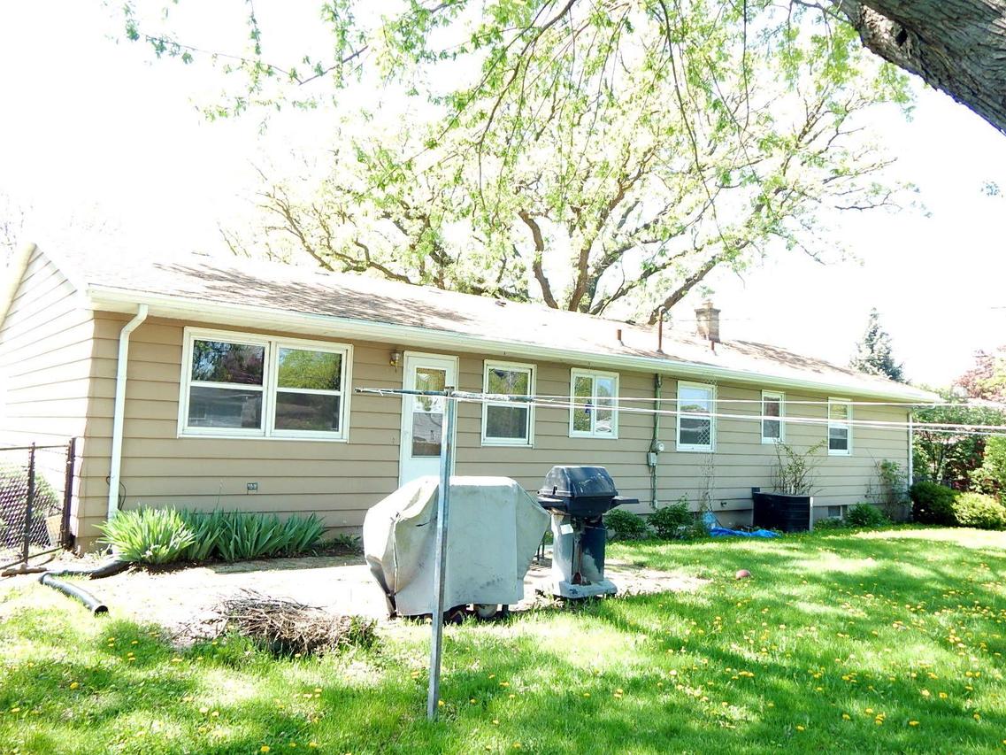 1111 Grove St, Fort Atkinson, WI 53538
