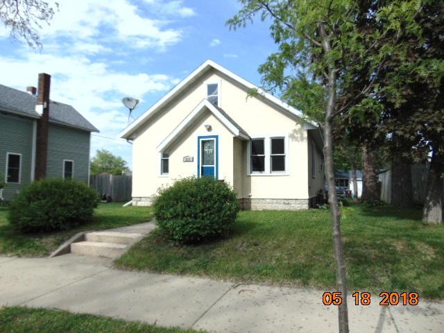 211 S 4th Ave, Onalaska, WI 54650