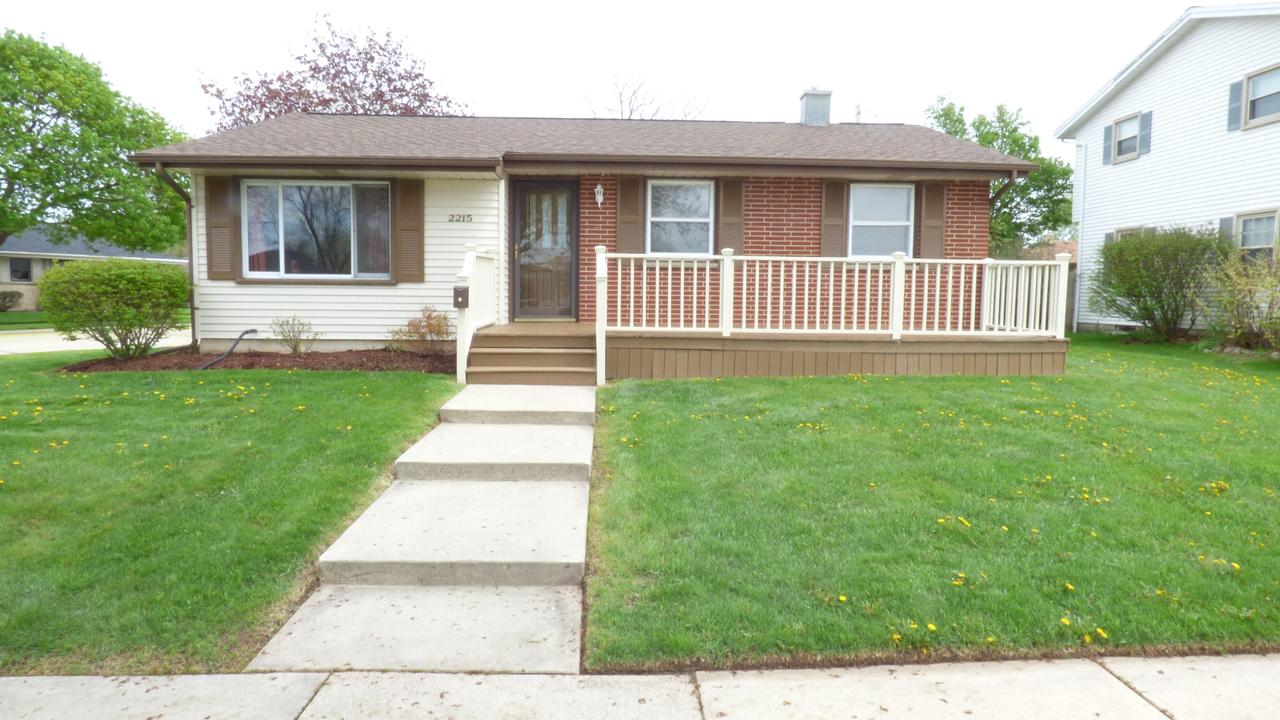 2215 Georgia Ave, Racine, WI 53404
