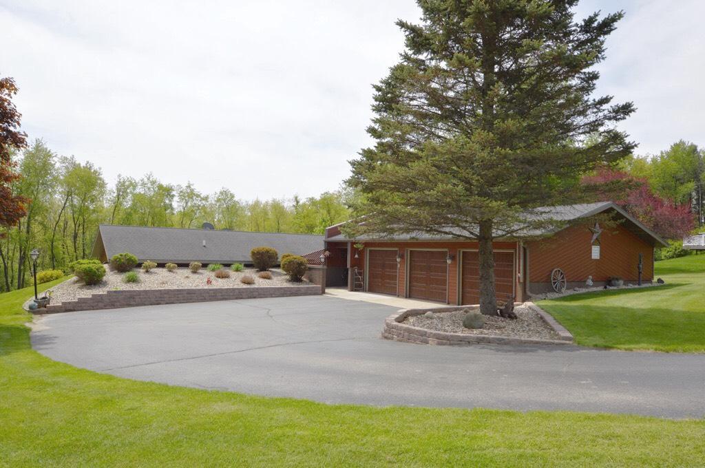 N3621 Willow Bend, Geneva, WI 53147