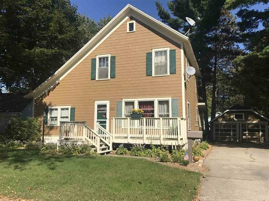 320 E Front St, Peshtigo, WI 54157