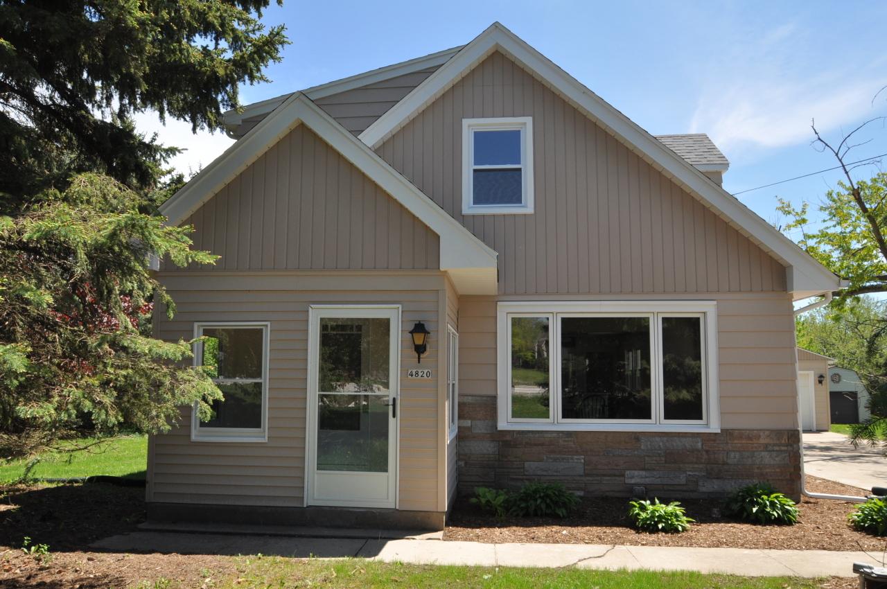 4820 S Sunnyslope Rd., New Berlin, WI 53151