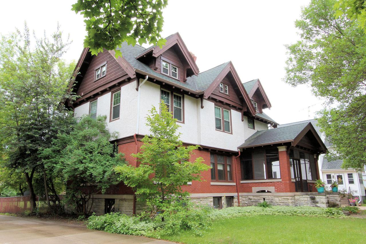 232 E Division St., Fond Du Lac, WI 54935