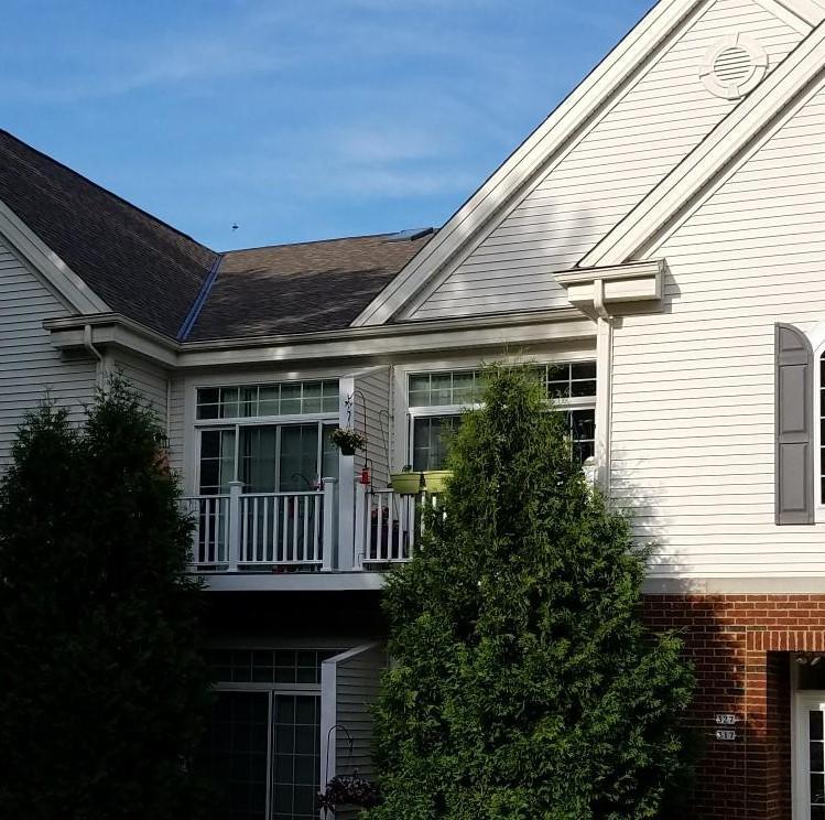 2030 Rainbow Lake #326, West Bend, WI 53090