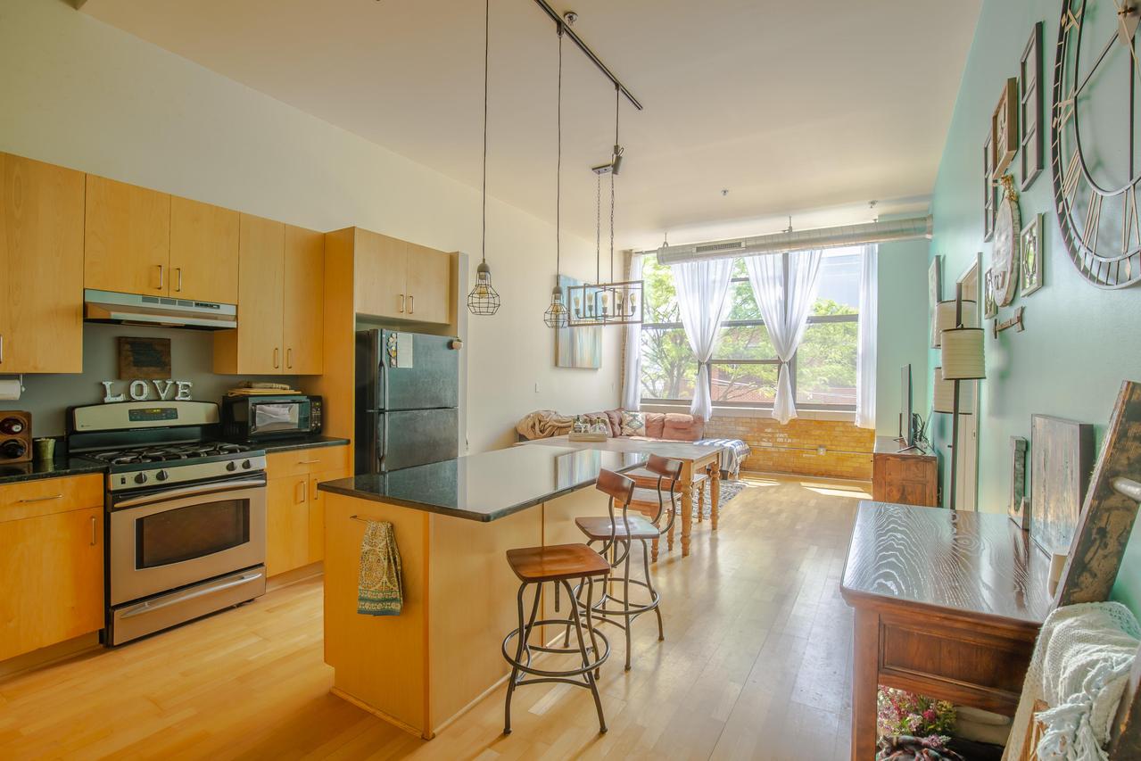 1924 N Hubbard St #208, Milwaukee, WI 53212