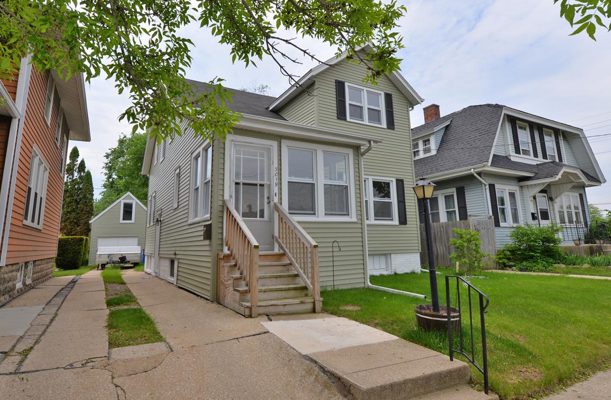 3019 Arlington Ave, Racine, WI 53403