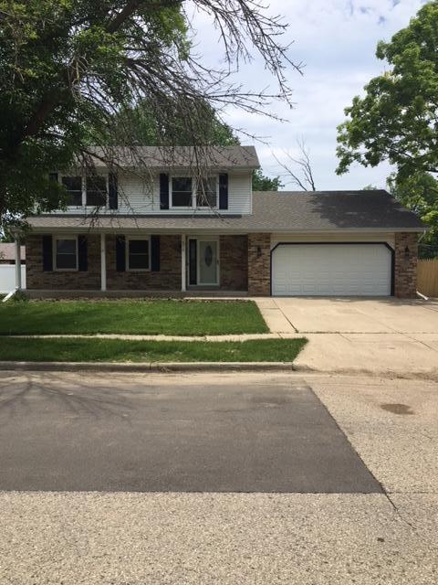 8215 43rd Ave, Kenosha, WI 53142