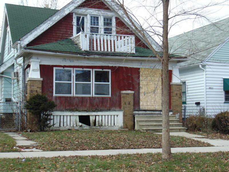 4537 N 28th St., Milwaukee, WI 53209