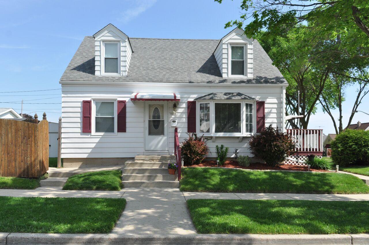 6206 W Hayes Ave, West Allis, WI 53219
