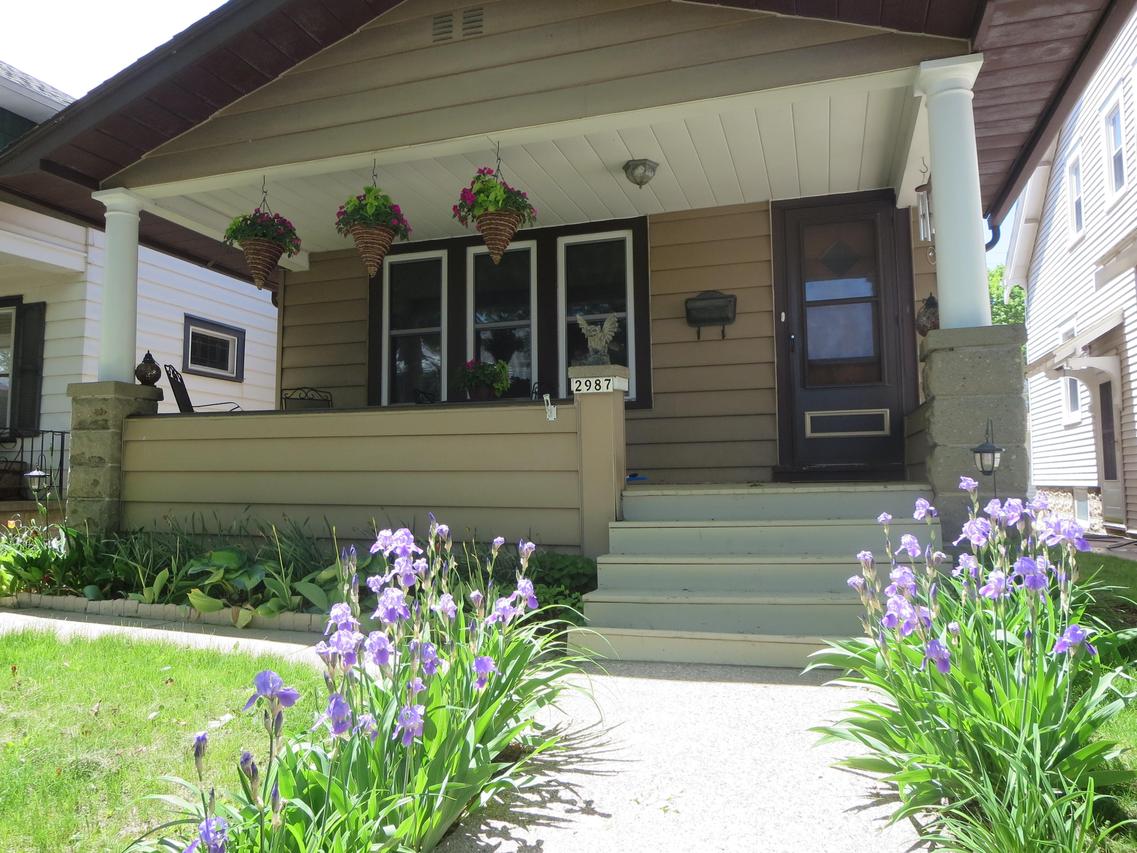 2987 S California St., Milwaukee, WI 53207