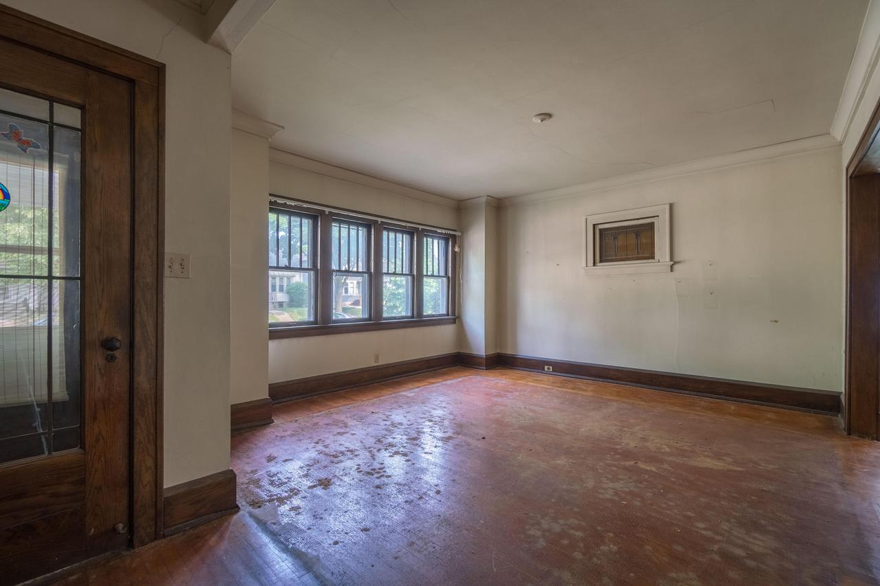 2135 N 63rd St #37, Wauwatosa, WI 53213