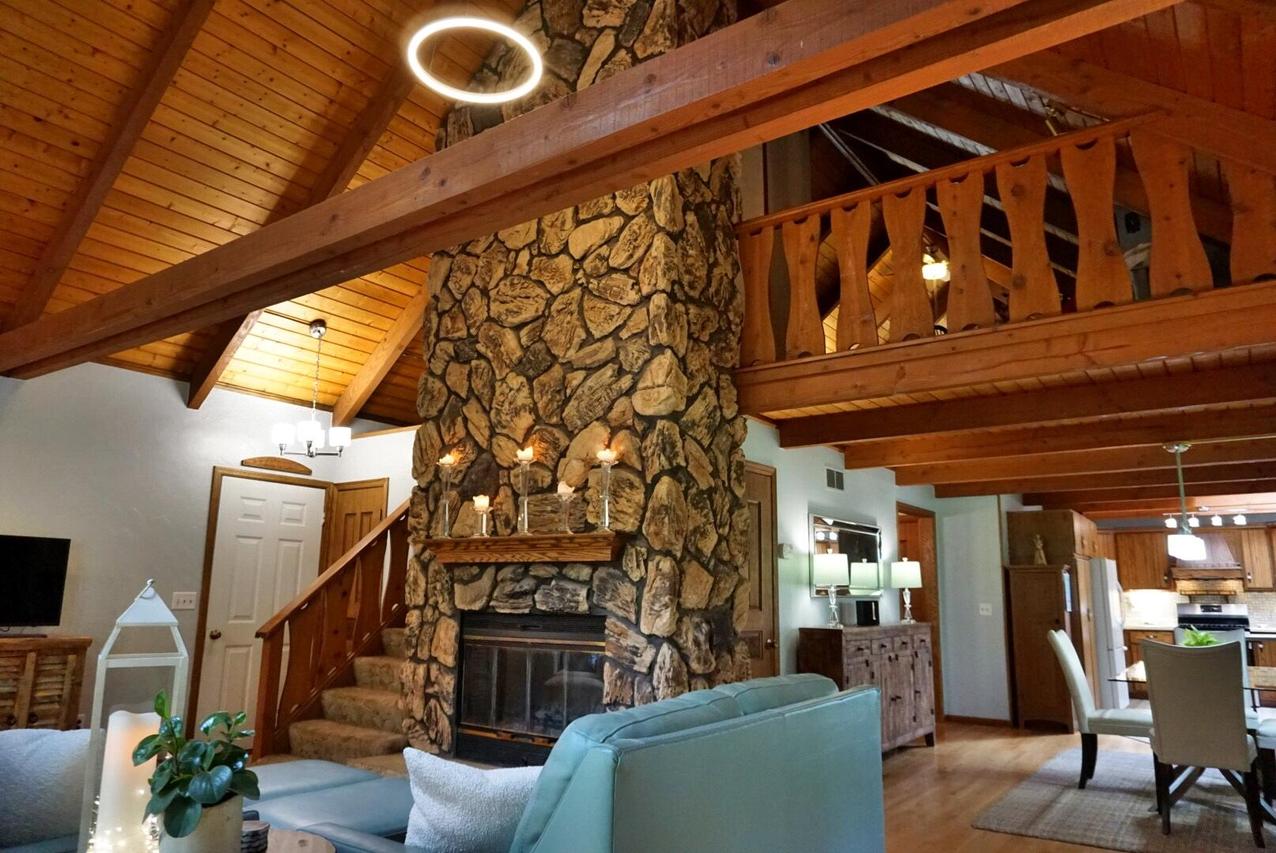 W140N10198 Fond Du Lac Ave, Germantown, WI 53022