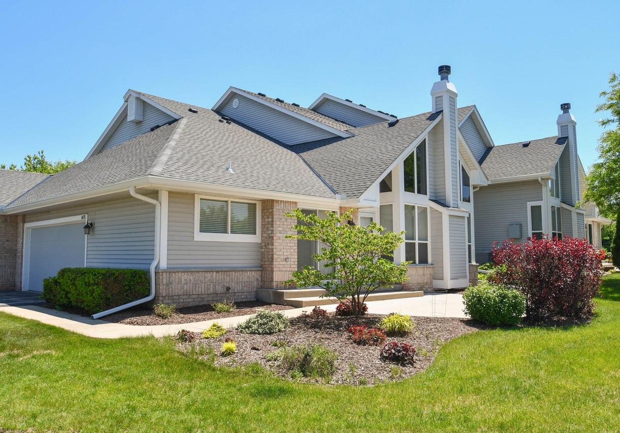 14281 W Waters Way, New Berlin, WI 53151