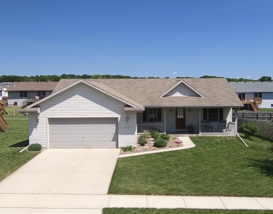 1327 Crestline Dr., Janesville, WI 53563