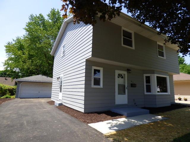 815 S 121st St, West Allis, WI 53214