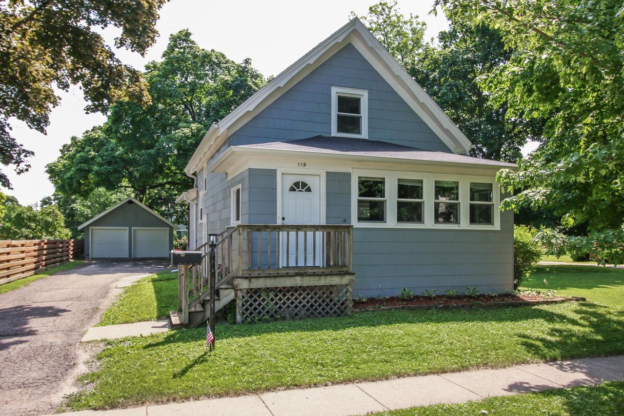 119 N Broad St, Elkhorn, WI 53121