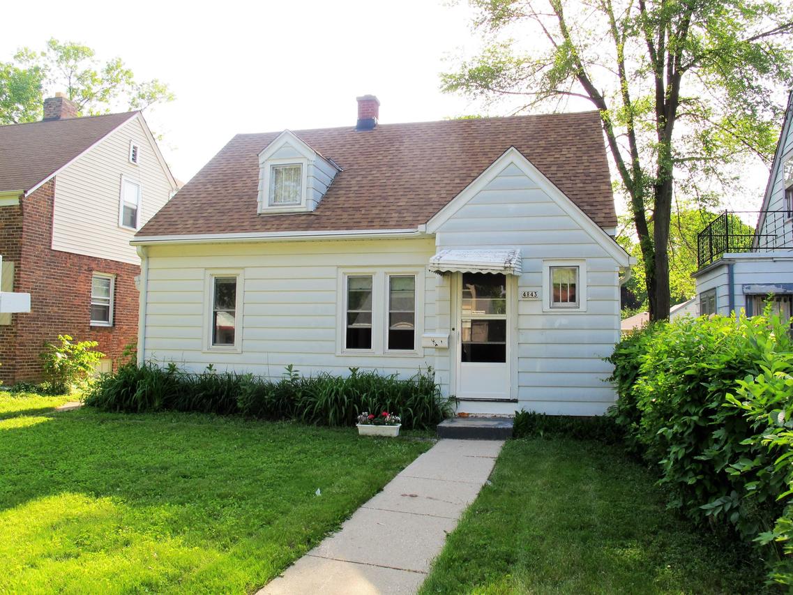 4843 N 72nd St., Milwaukee, WI 53218