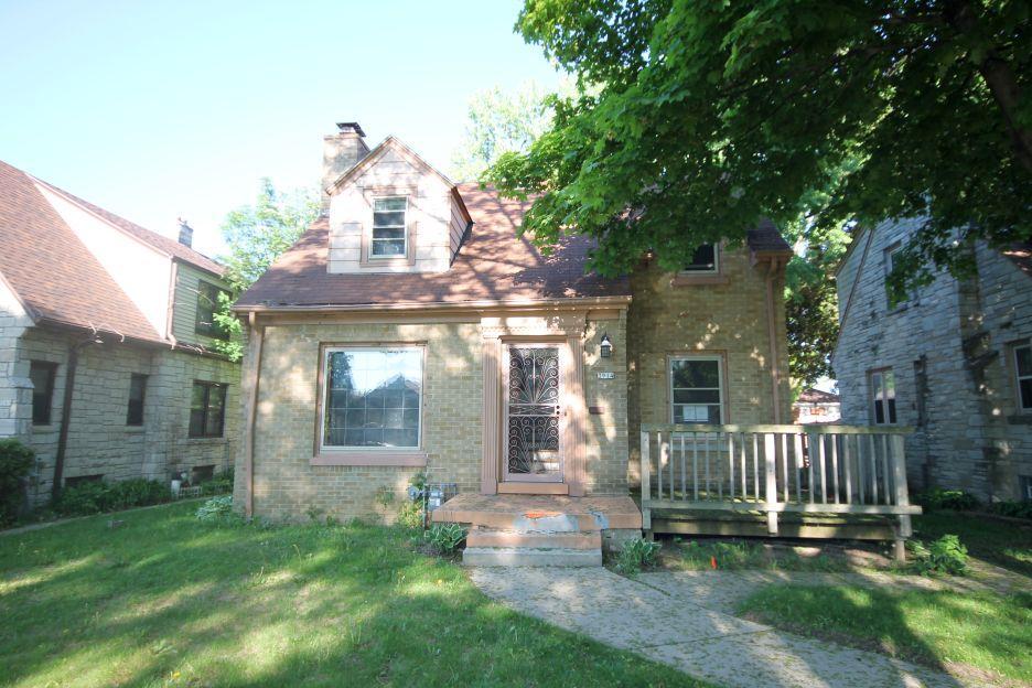 3914 N 52nd St., Milwaukee, WI 53216