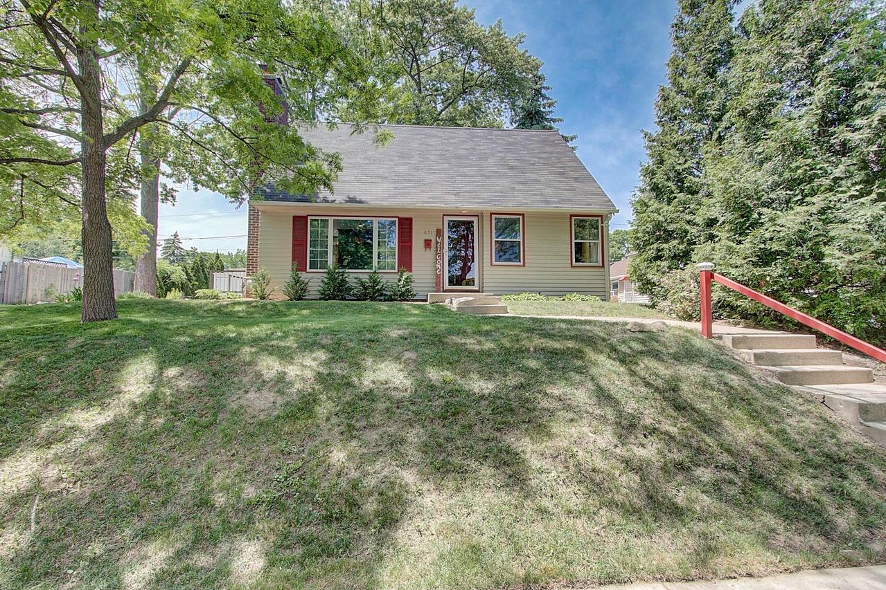 631 S 68th St., Milwaukee, WI 53214