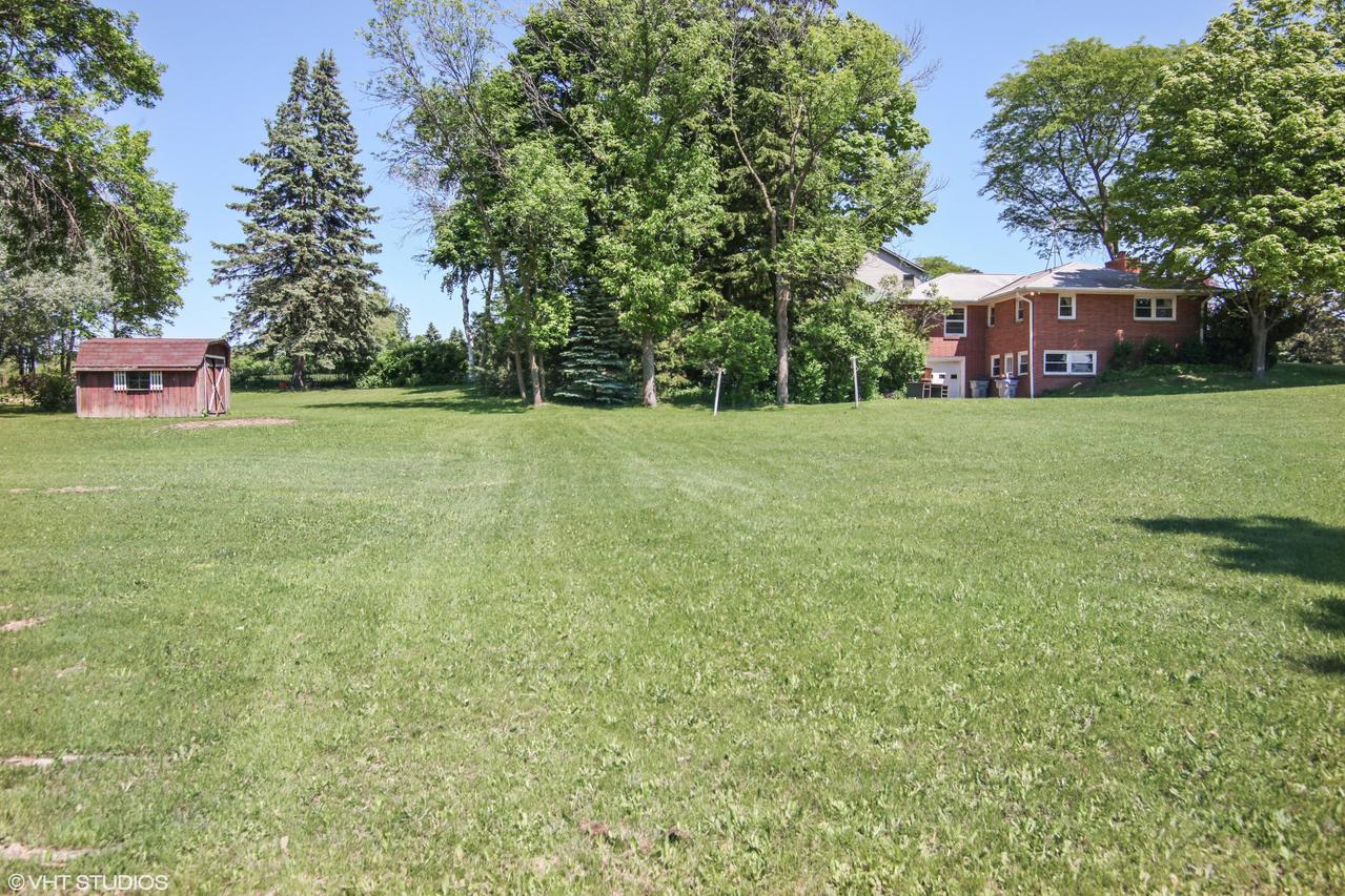 11102 W Calumet Rd, Milwaukee, WI 53224