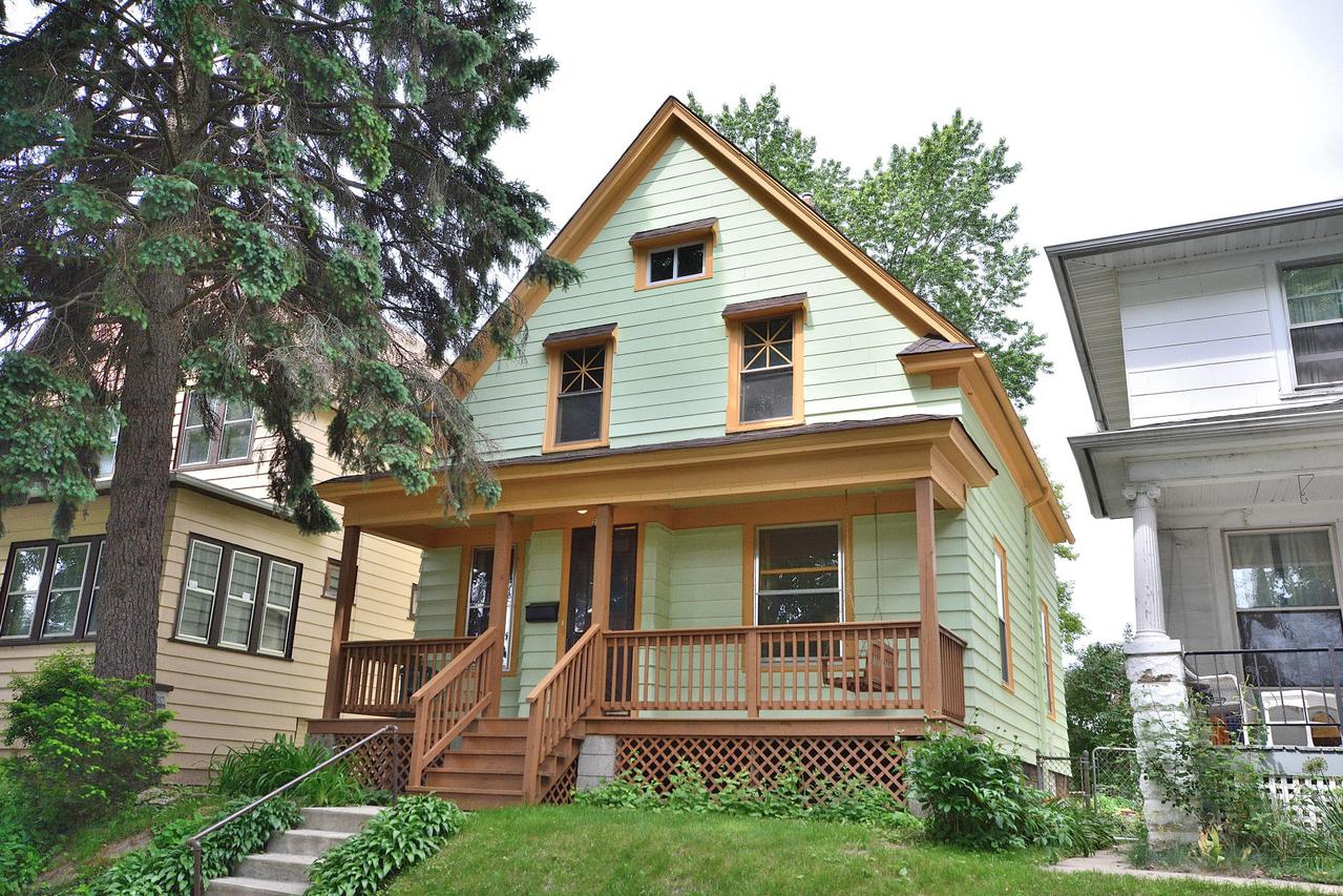 2819 S Clement Ave., Milwaukee, WI 53207
