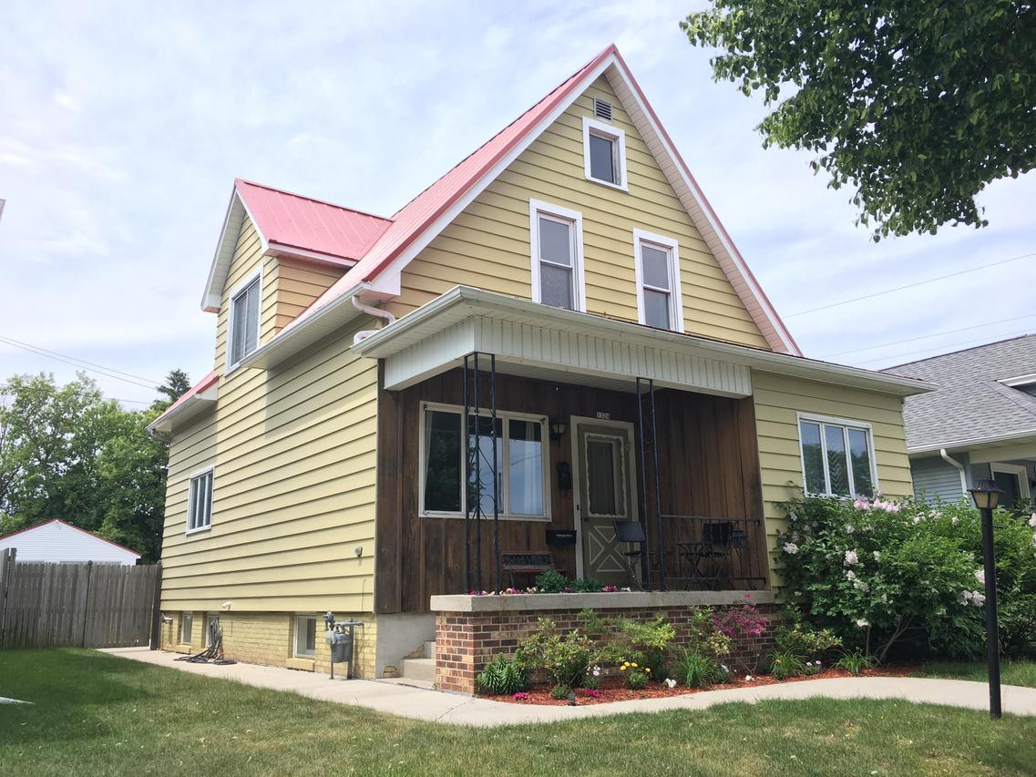 1324 S 17th St, Sheboygan, WI 53081