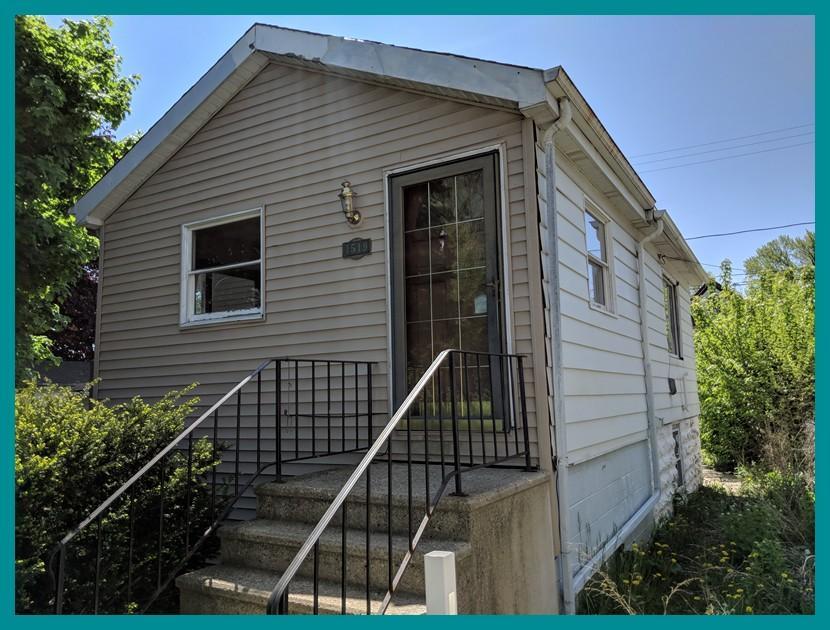 1519 Maple St, South Milwaukee, WI 53172