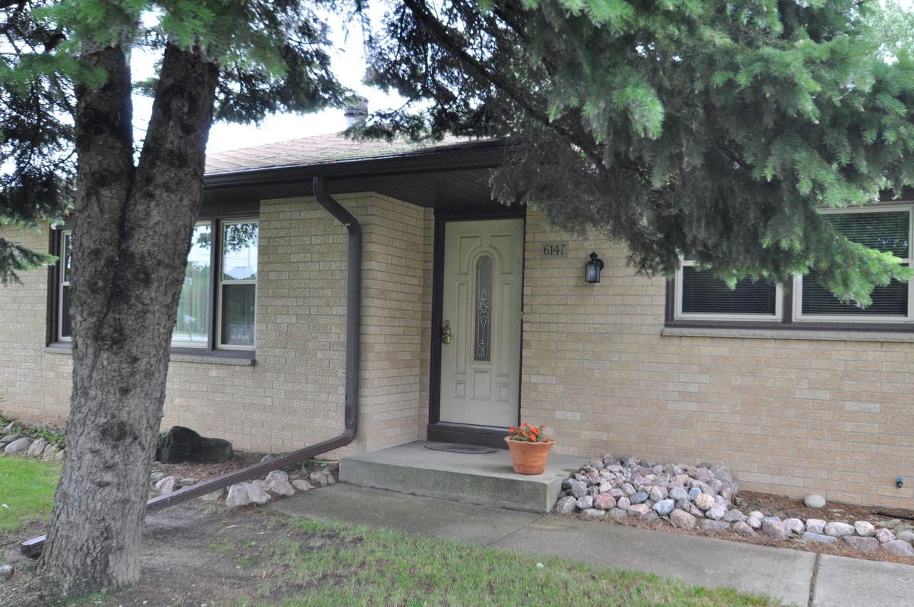 6147 Douglas Ave., Caledonia, WI 53402