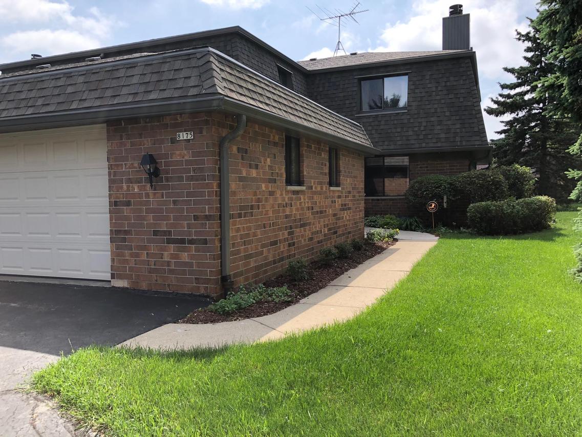 8175 S Forest Hills, Franklin, WI 53132