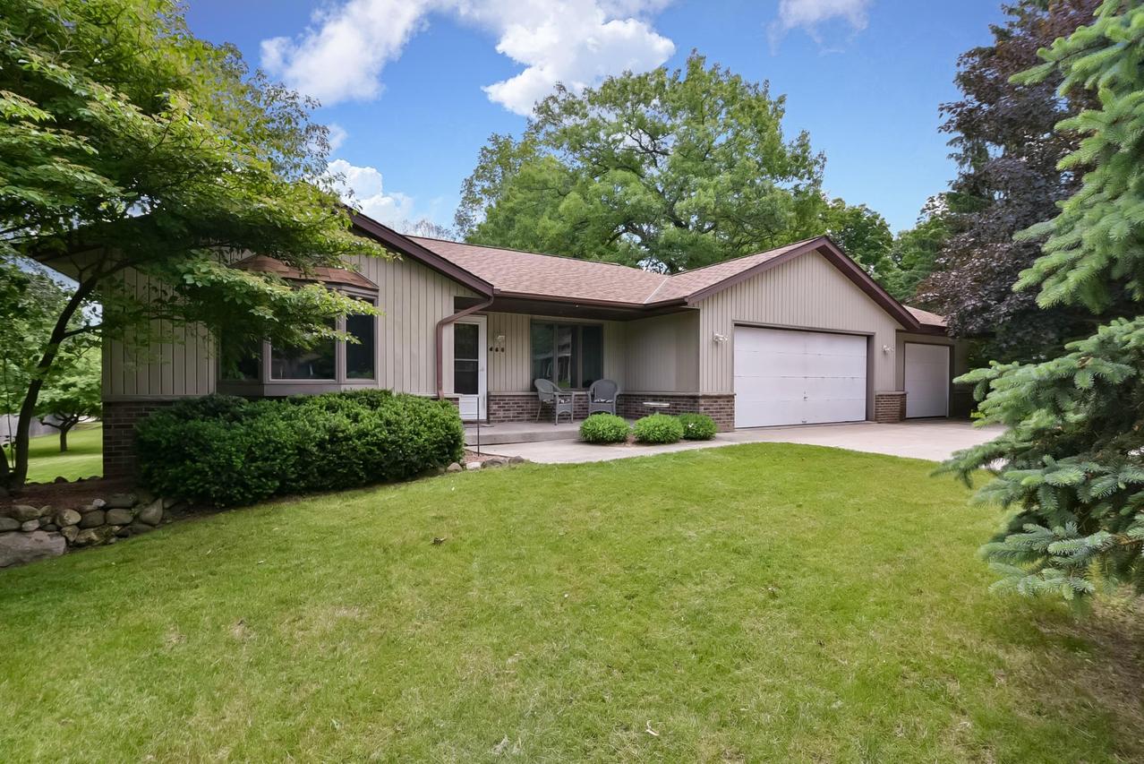 460 New Plat St, Addison, WI 53002