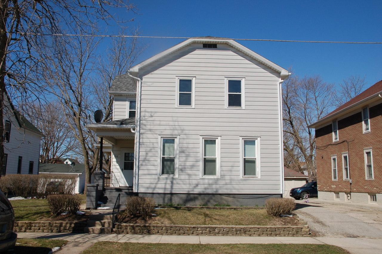 1912 Geneva St, Racine, WI 53402