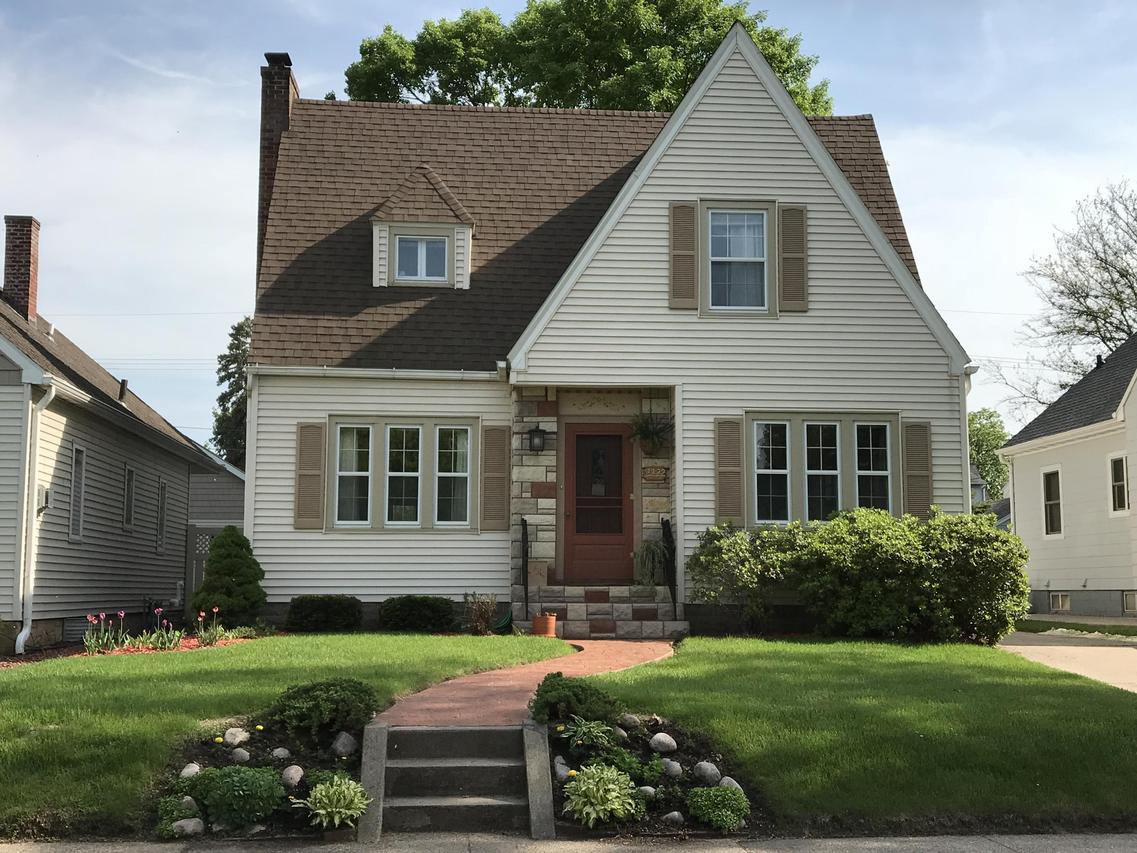 2222 Market St., La Crosse, WI 54601