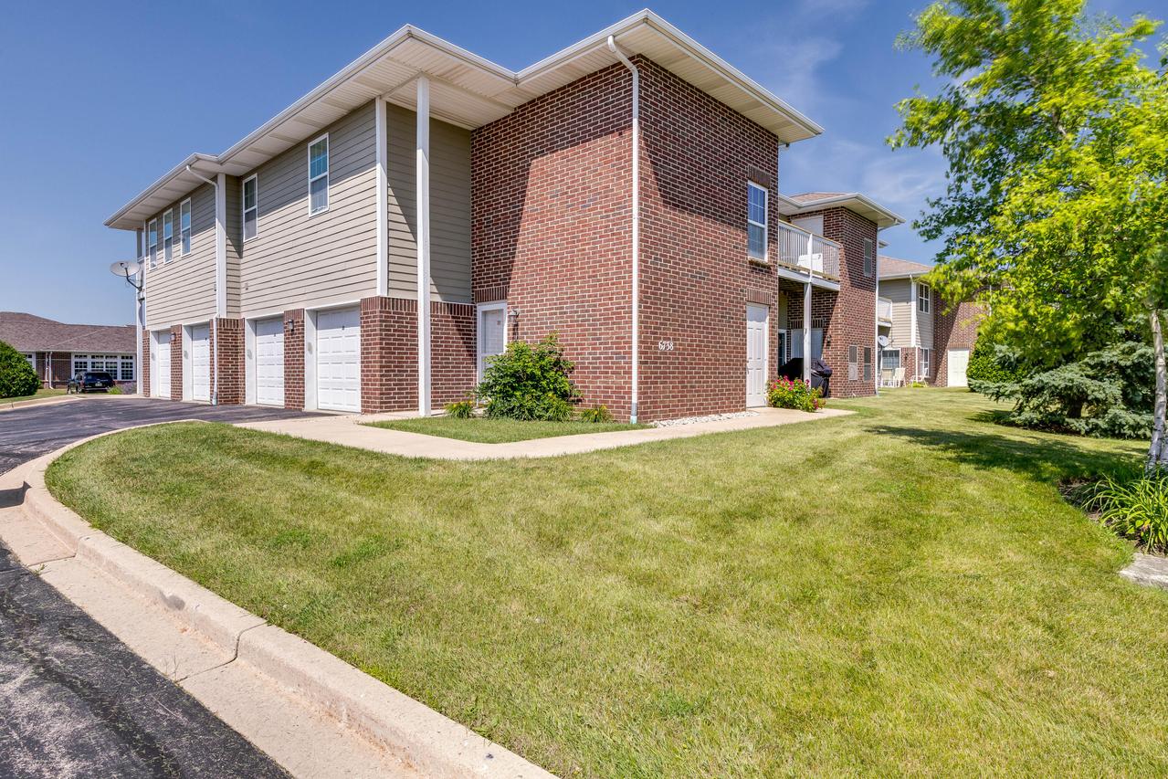 6738 102nd St #AA, Pleasant Prairie, WI 53158