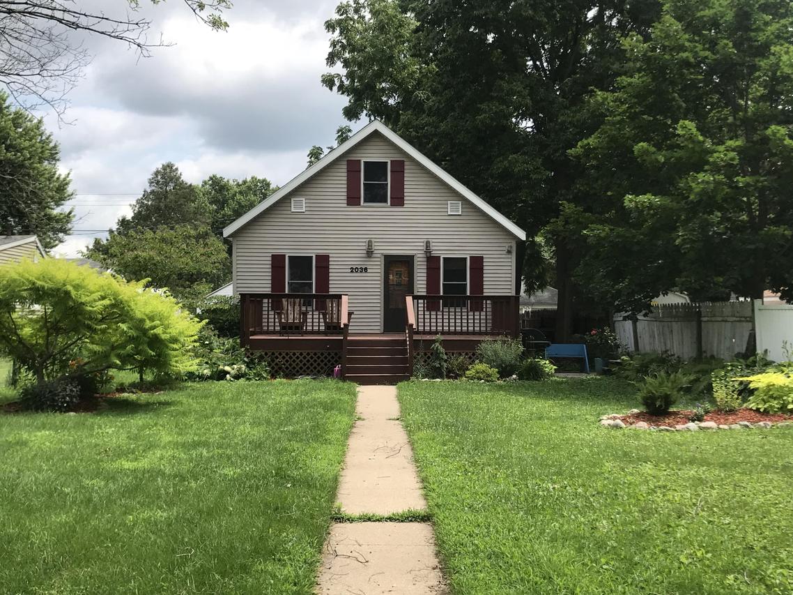 2036 Avon St, La Crosse, WI 54603
