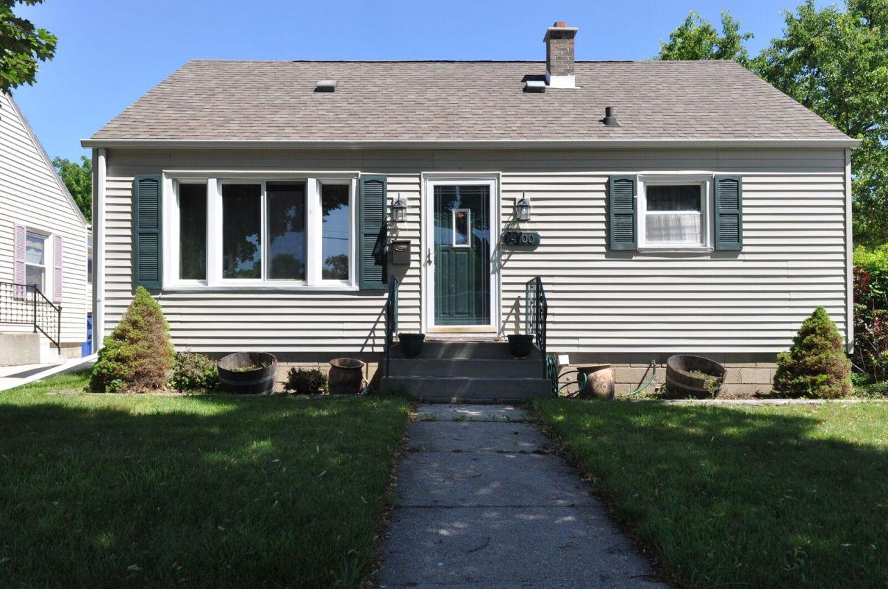 4100 21st St, Racine, WI 53405