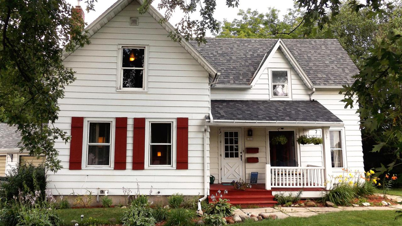 1310 Nagle Ave., Manitowoc, WI 54220