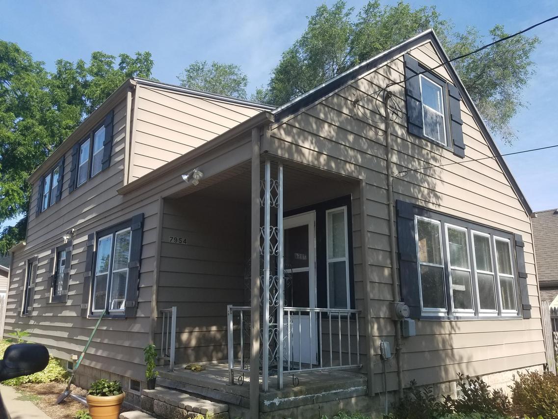 7954 Gregerson Ct, Norway, WI 53185