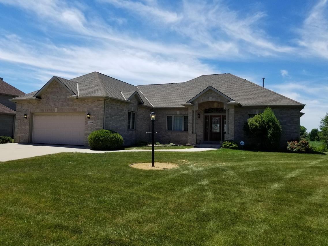 3900 Royal Oaks Dr, Mount Pleasant, WI 53406