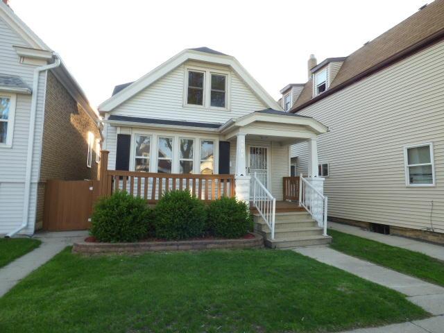 2905 S 8th St, Milwaukee, WI 53215