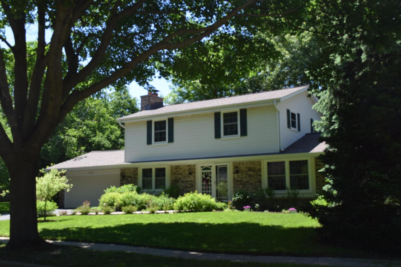 2312 Melody Ln, Waukesha, WI 53186