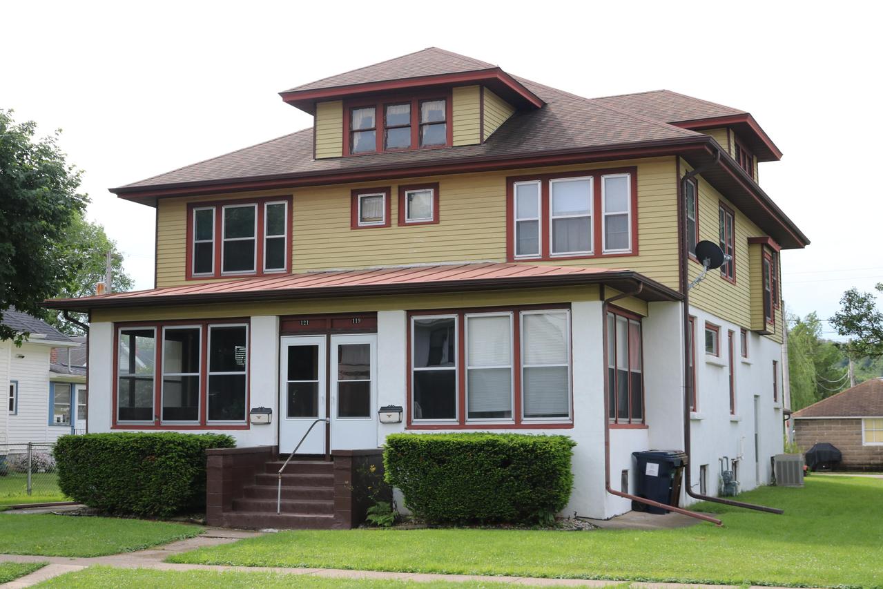 119-121 Garland St, West Salem, WI 54669