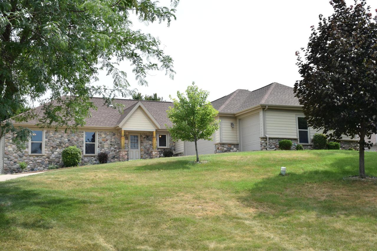 N4628 Old Forest, Oakland, WI 53523