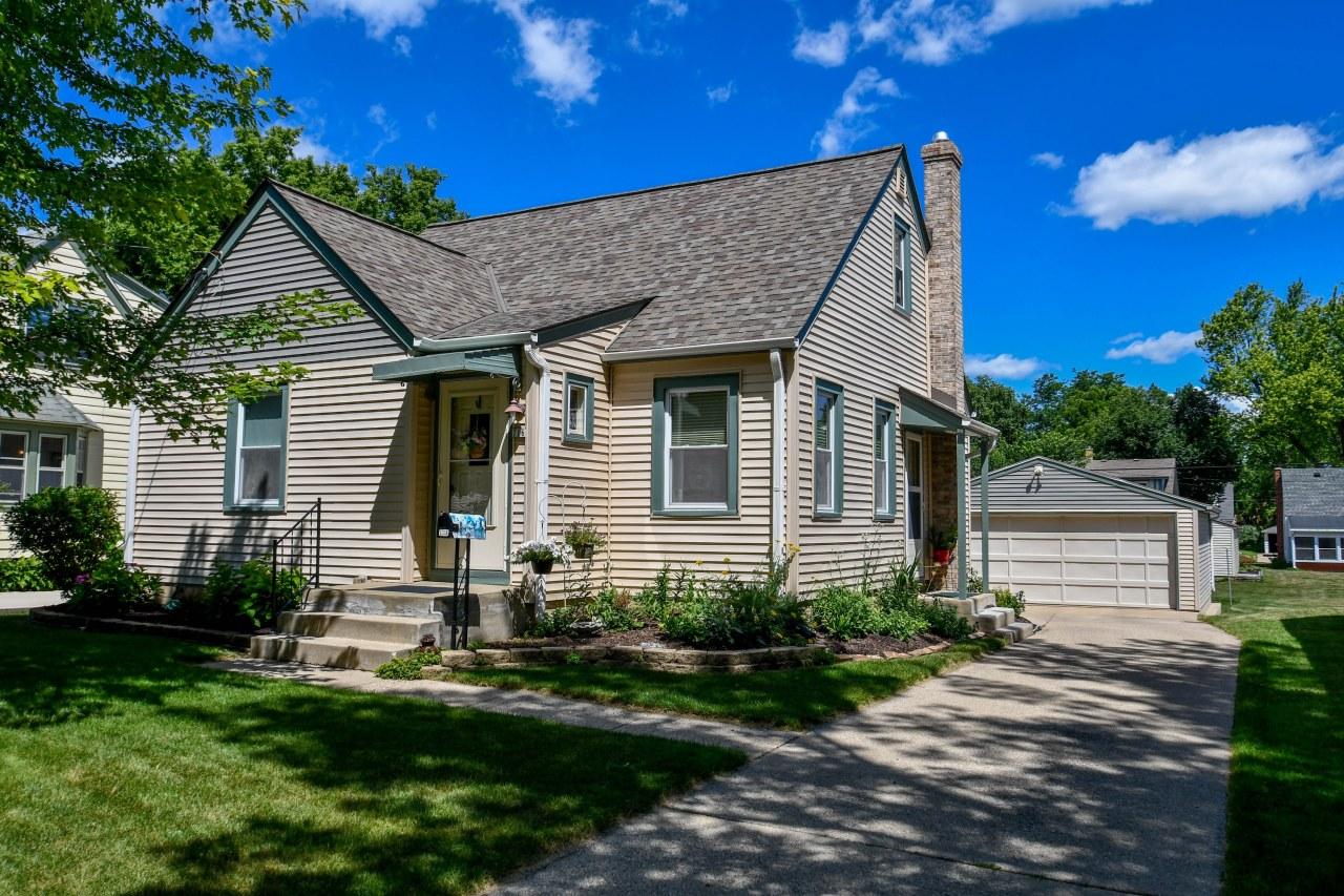 716 Milwaukee Ave, Waukesha, WI 53188