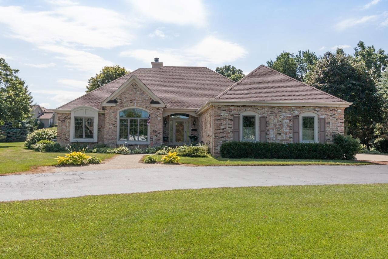W244N7728 Ridgefield Ct, Lisbon, WI 53089