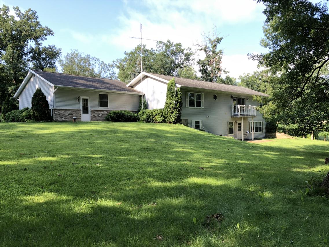 E6380 Tainter Hollow Rd., Franklin, WI 54665