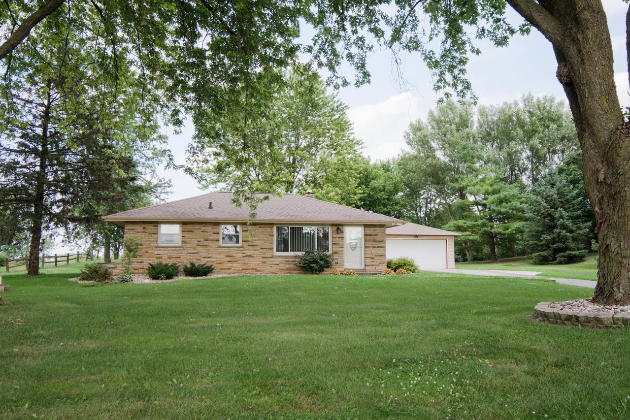 W249N8240 Hillside Rd, Lisbon, WI 53089