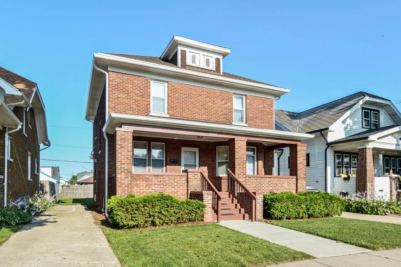 2032 Center St, Racine, WI 53403