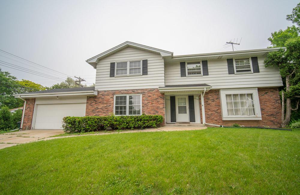 12307 W Locust St., Wauwatosa, WI 53222