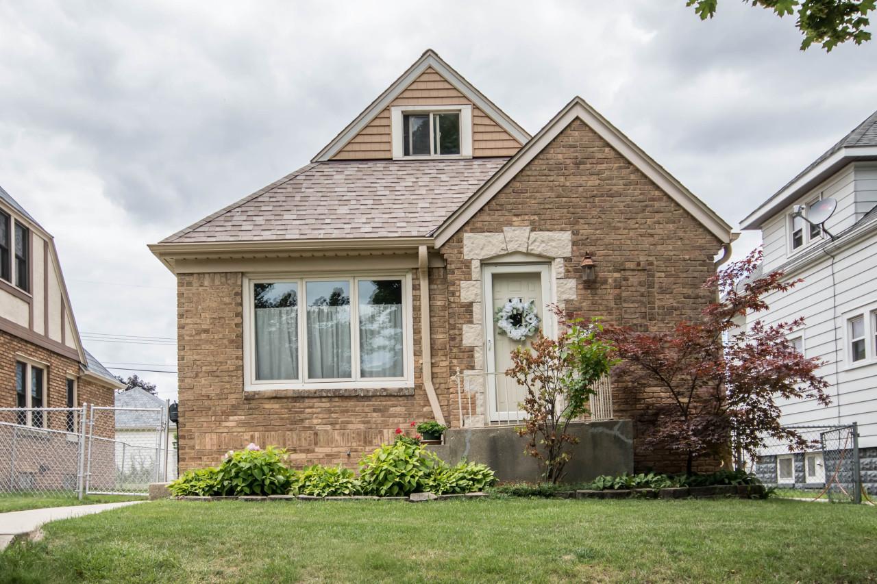 3043 S 39th St., Milwaukee, WI 53215