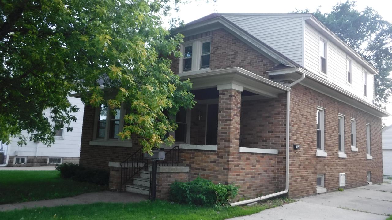 710 S 28th St., Manitowoc, WI 54220